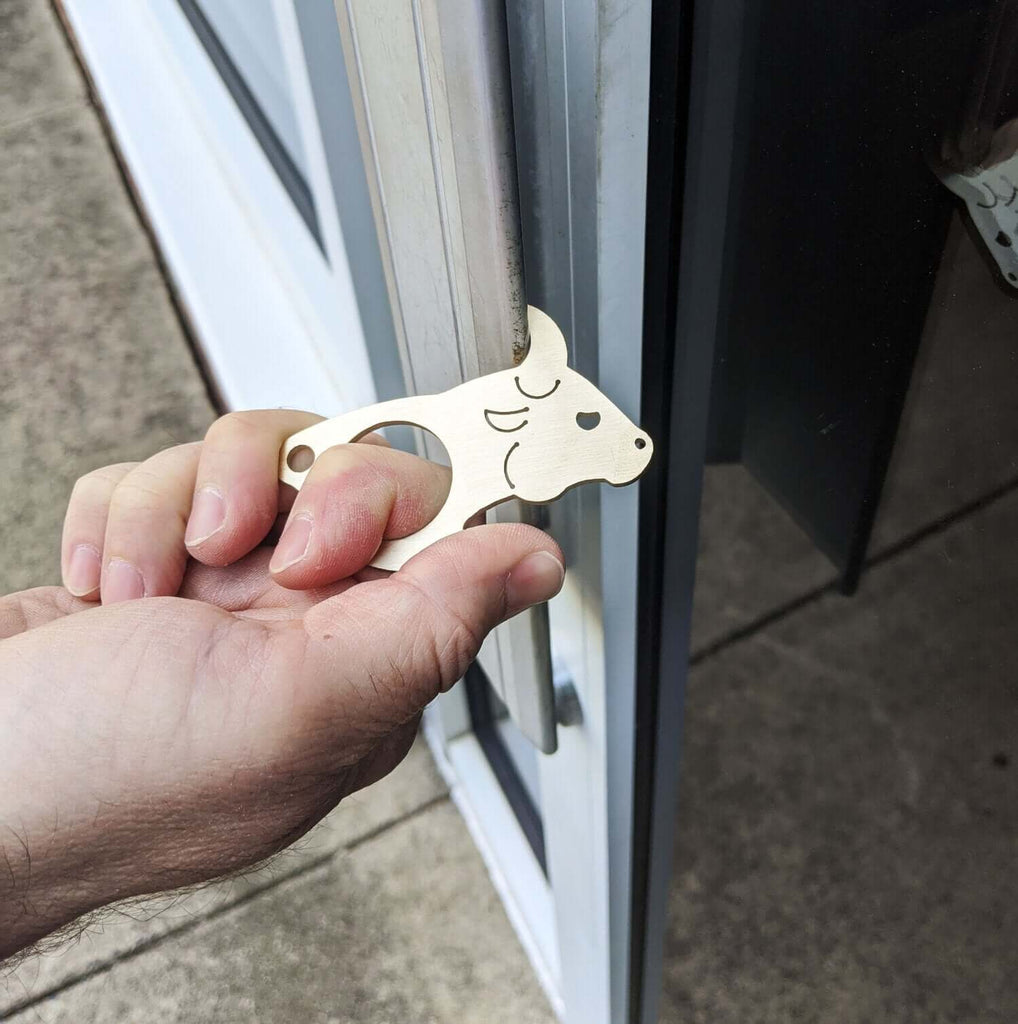 bull door pull opening door